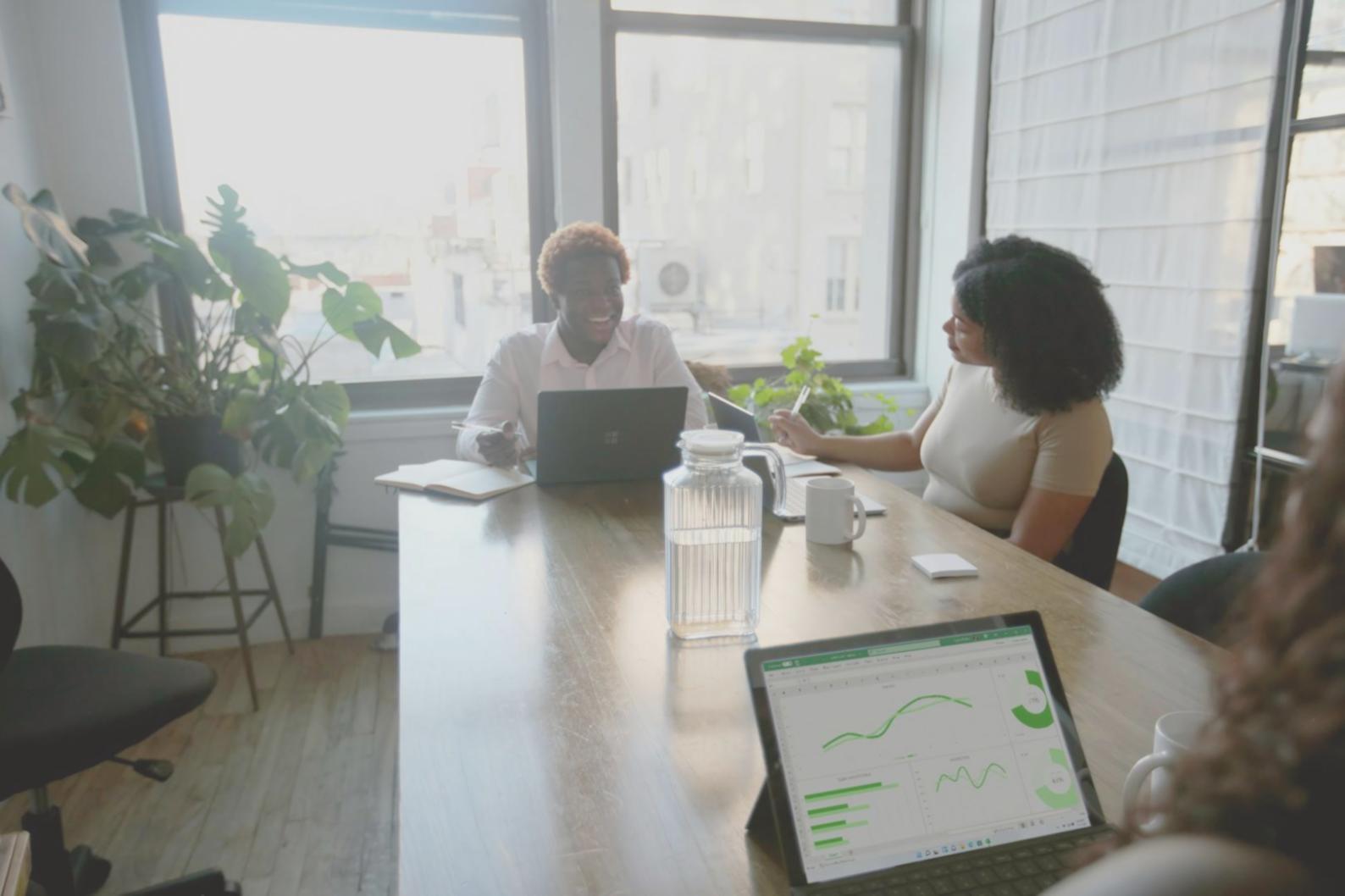 Graphiques financiers et données d'analyse